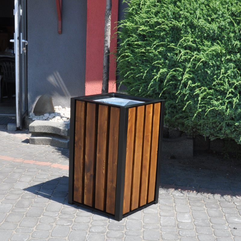 Kosz stalowo-drewniany 70l. kod: 161
