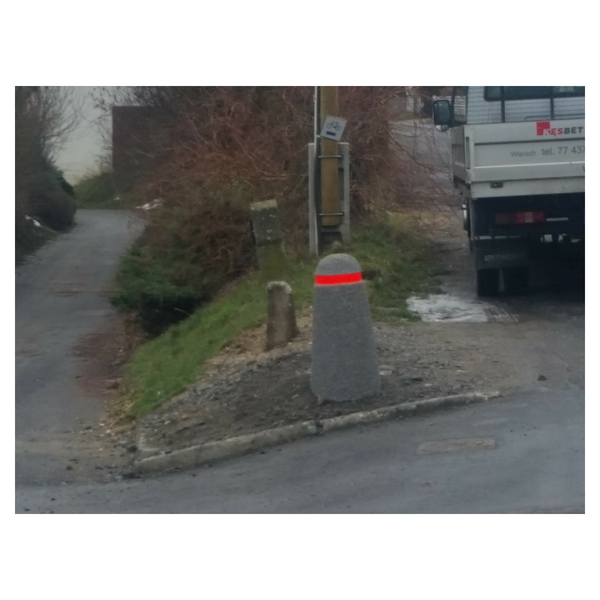 Betonowy słupek parkingowy wys. 80cm Ø 27/40cm kod: 307