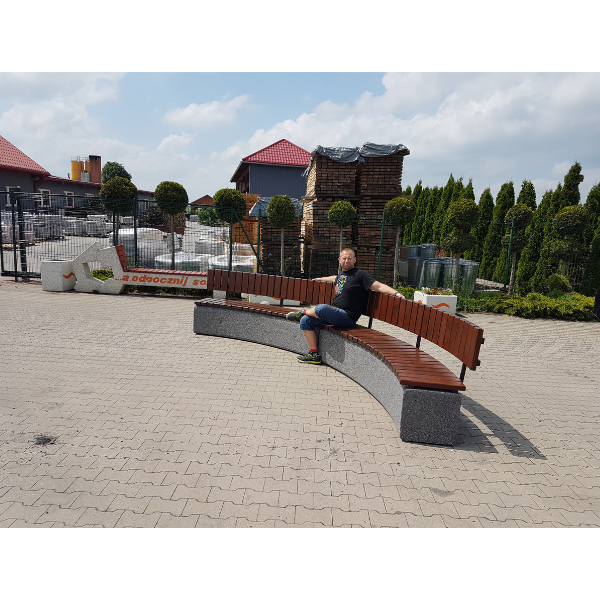 Ławka betonowa łukowa 235×45 wys. wys. 85 kod: 455b