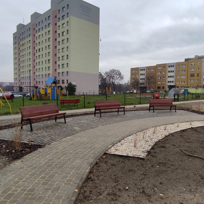 Ławka metalowa z drewnem egzotycznym kod: 482