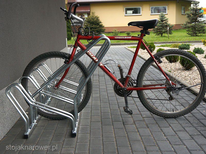 Stojak na rowery CROSS-10 z barierką