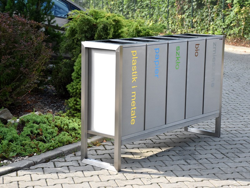 Kosz do segregacji Satis V 5x60l na konstrukcji wolnostojącej / napisy folia samoprzylepna