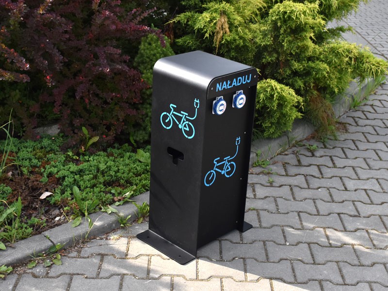 Stojak na rowery elektryczne ze stacją ładowania I