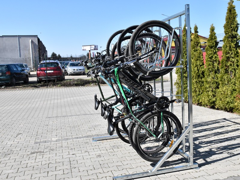 Wieszak LIFT PREMIUM-4 (4 stanowisk) z konstrukcją i uchwytami