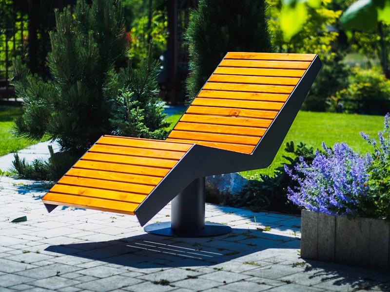Leżak wypoczynkowy obrotowy "Odyn" (pozycja półleżąca) - outlet
