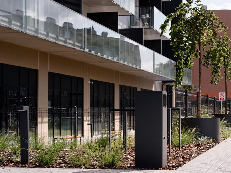 Mia street litter bin 80 l, galvanised – photo 6