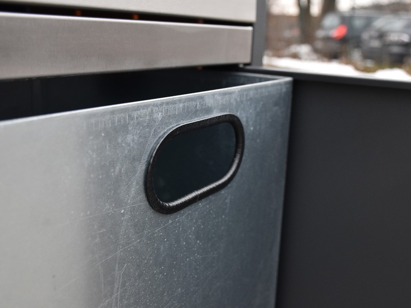 Mia street litter bin 120 l, timber and steel, with flaps – photo 5