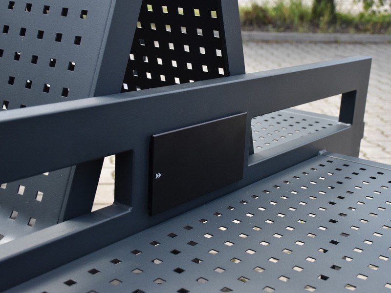 Enrique double-sided 8-seater station bench with 230V sockets – photo 5