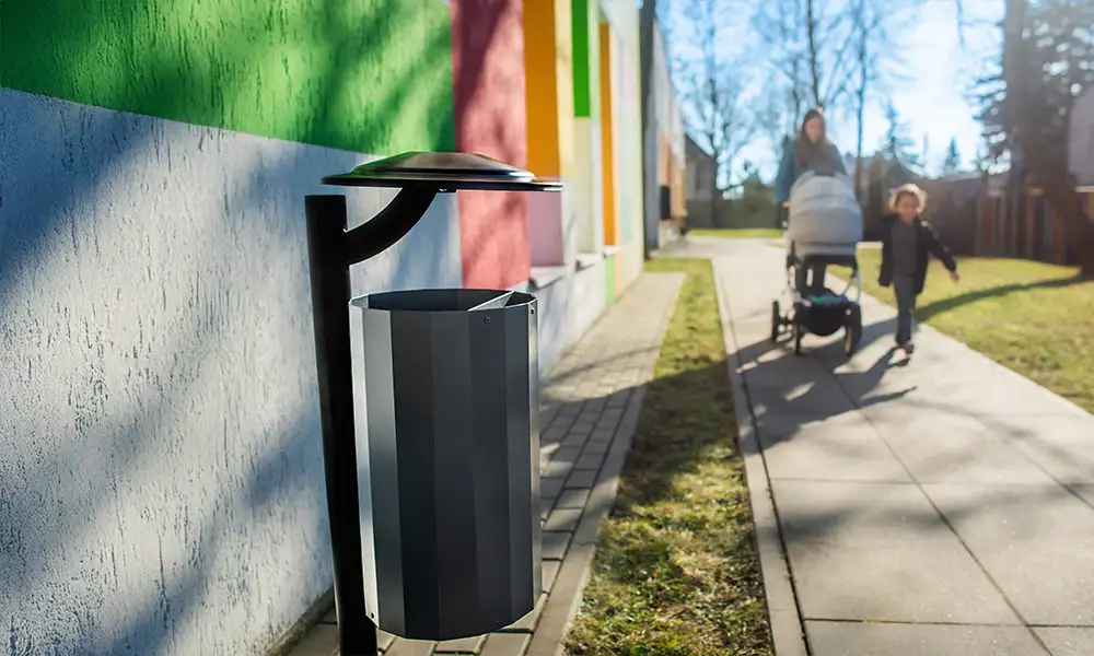 Izolda 30 l street litter bin with lift-out liner – photo 4