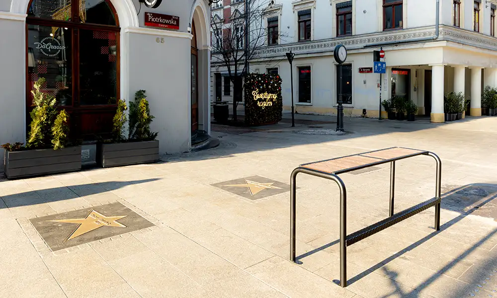 Ławka młodzieżowa Jakub z siedziskiem WPC 170 cm – fotografia 5