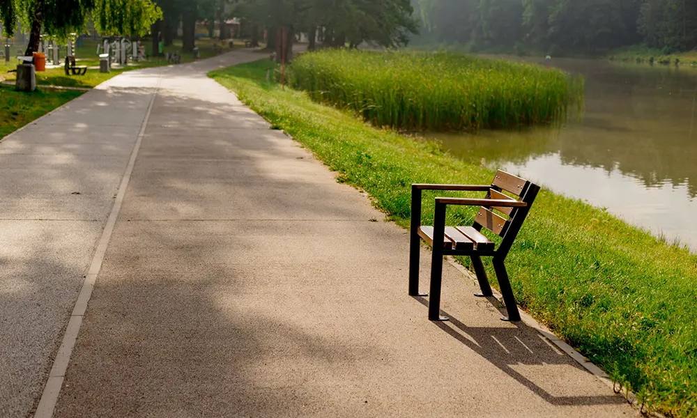 Darina park chair with wooden armrest – photo 2