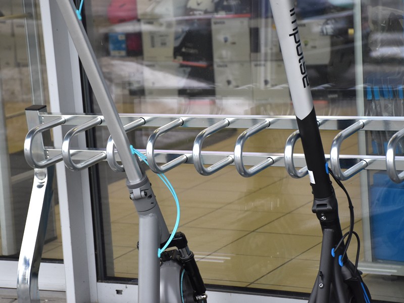 Scooterständer Kazimierz 5 Stellplätze 144 cm – Foto 6