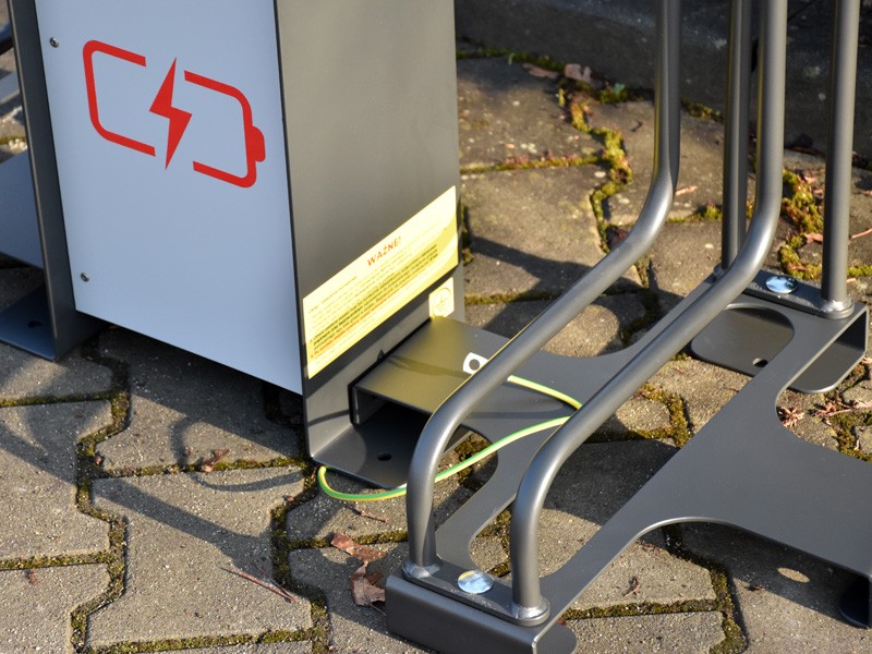 Sabina Bike Rack, 4 Spaces, with Charging Station – photo 6