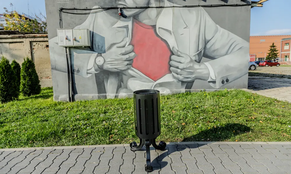Władysława 30 l Street Litter Bin with Ashtray, Height 79 cm