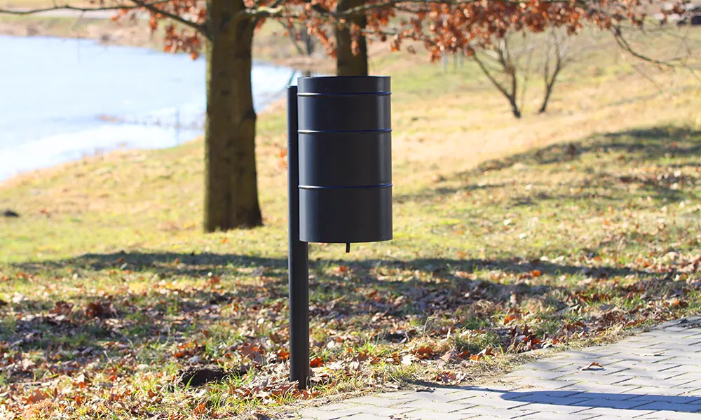 Izolda 30 l Street Litter Bin with Ashtray