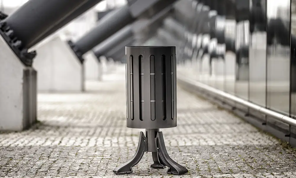 Richard 30 l Street Litter Bin with Ashtray, Height 80 cm
