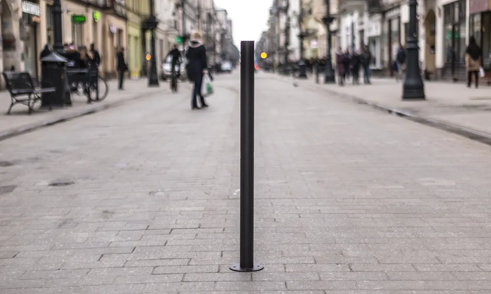 Valentin Urban Bollard