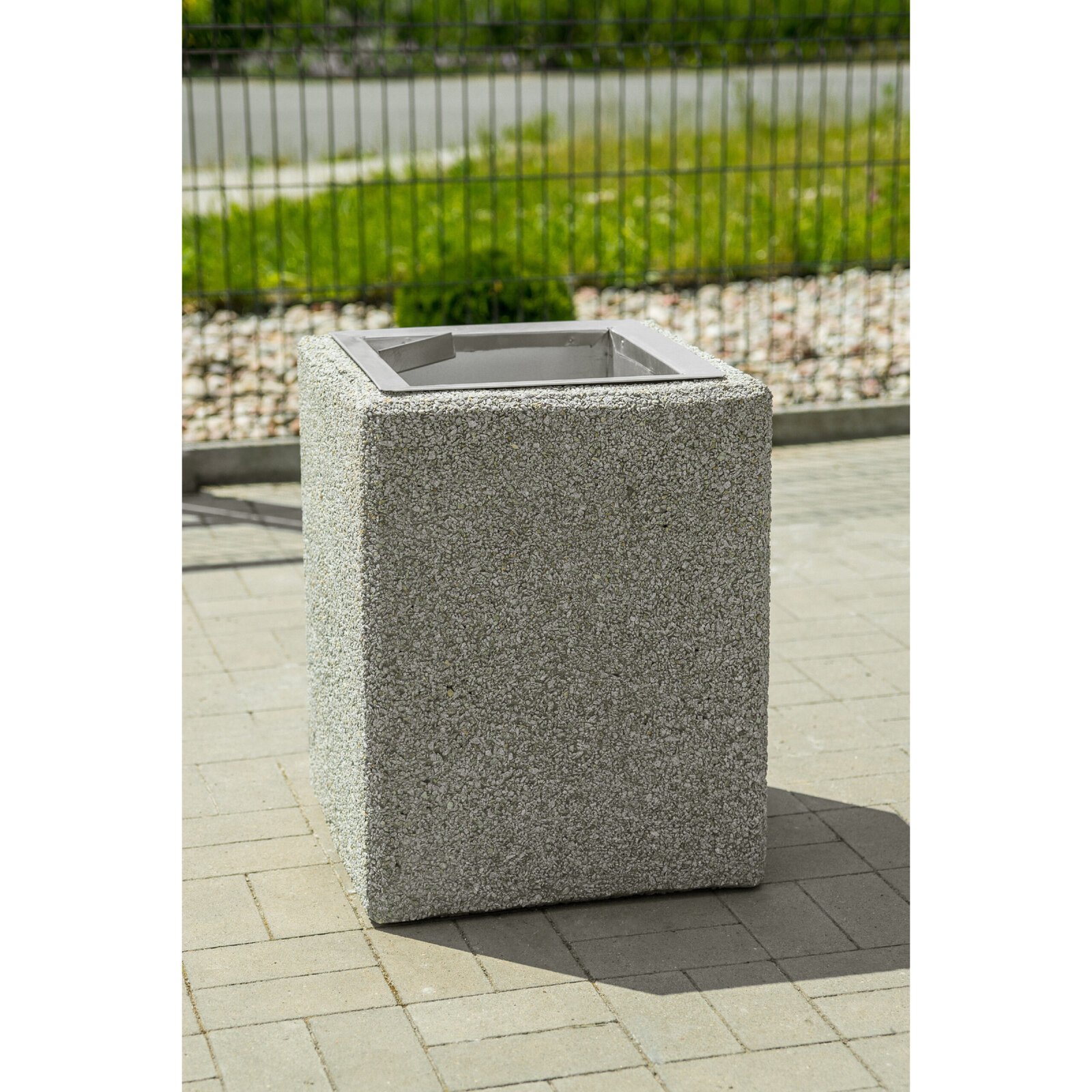 Darina Concrete Litter Bin 40 l 600 x 450 mm – photo 3