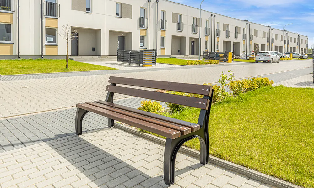 Ławka parkowa Nikolina z oparciem – fotografija 9
