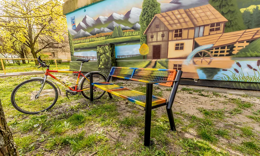 Ławka parkowa Sławek masywna z podłokietnikiem – fotografija 8