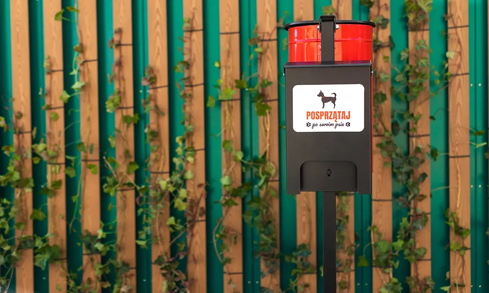 Dagmara Dog Waste Bin with Bag Dispenser – photo 6