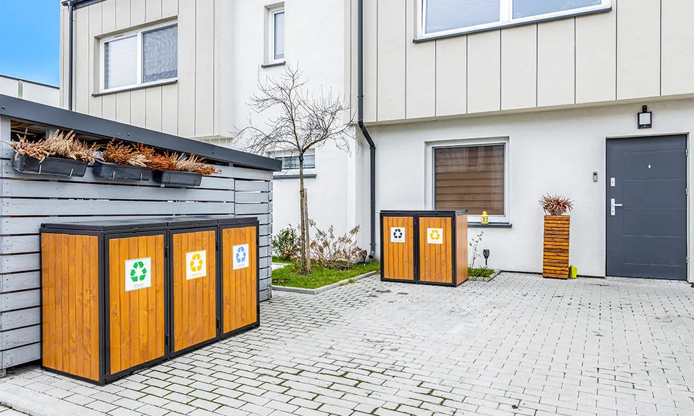 Bronisław Bin Shelter for 3 Bins – photo 7