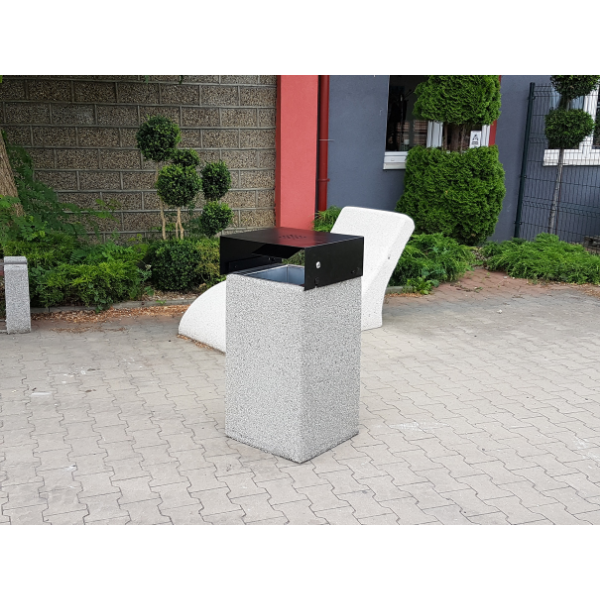 Kosz betonowy Waleria 70 l z daszkiem – fotografia 4