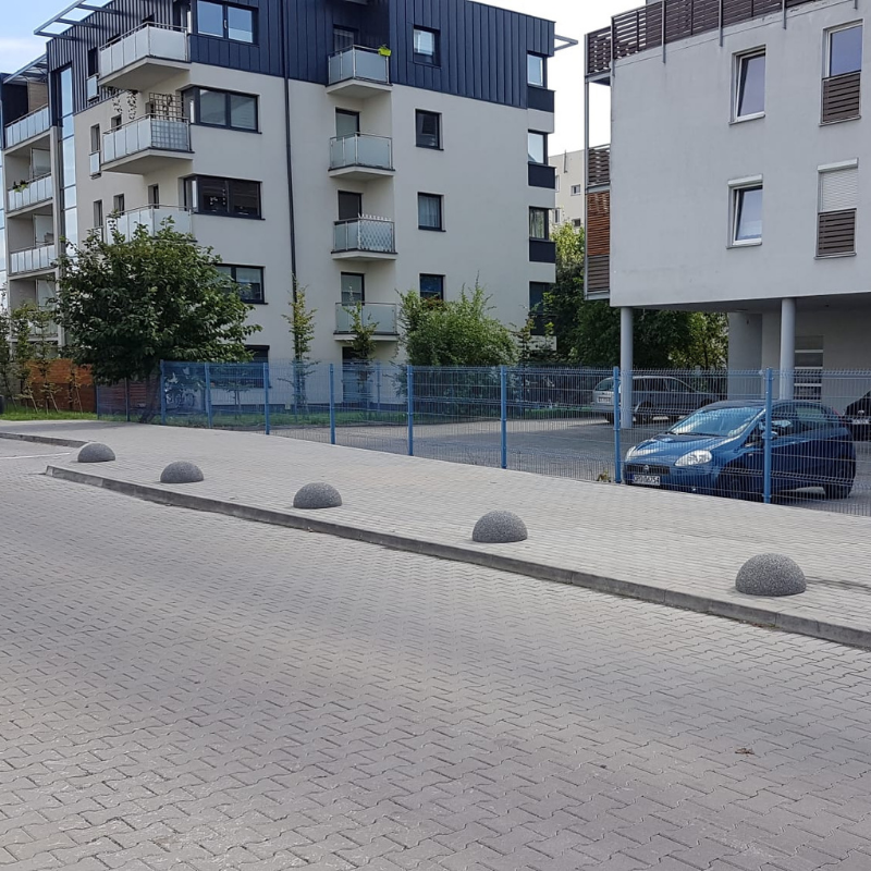 Anya hemispherical concrete parking bollard, h. 26 cm, dia. 50 cm – photo 4