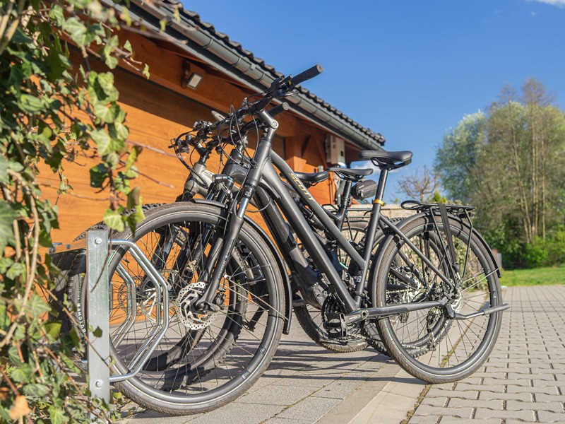 Stojak rowerowy Kornel 5 stanowisk pionowy – nuotrauka 7